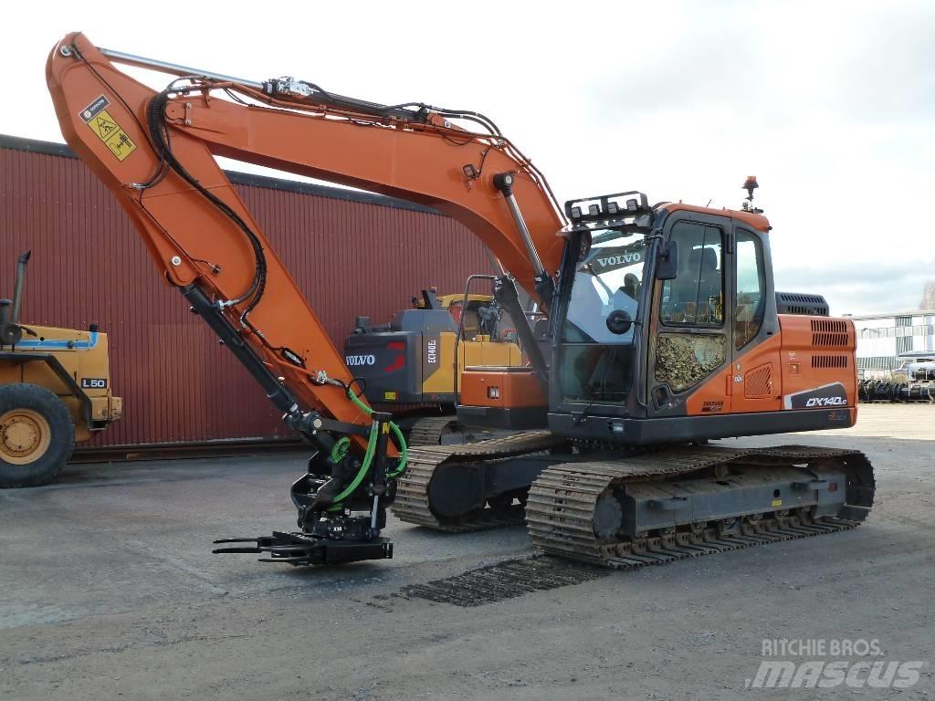 Doosan DX140LC-5 Koparki gąsienicowe