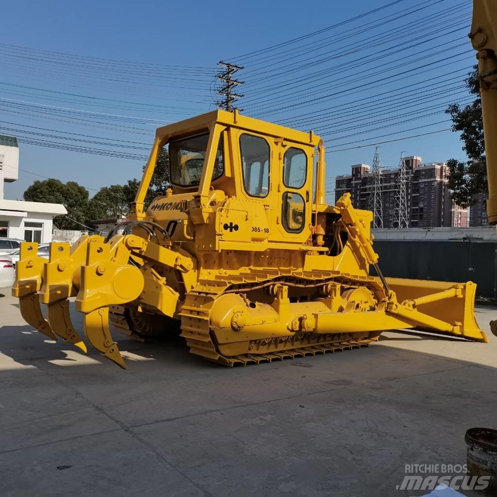 Komatsu D 85 Spycharki gąsienicowe