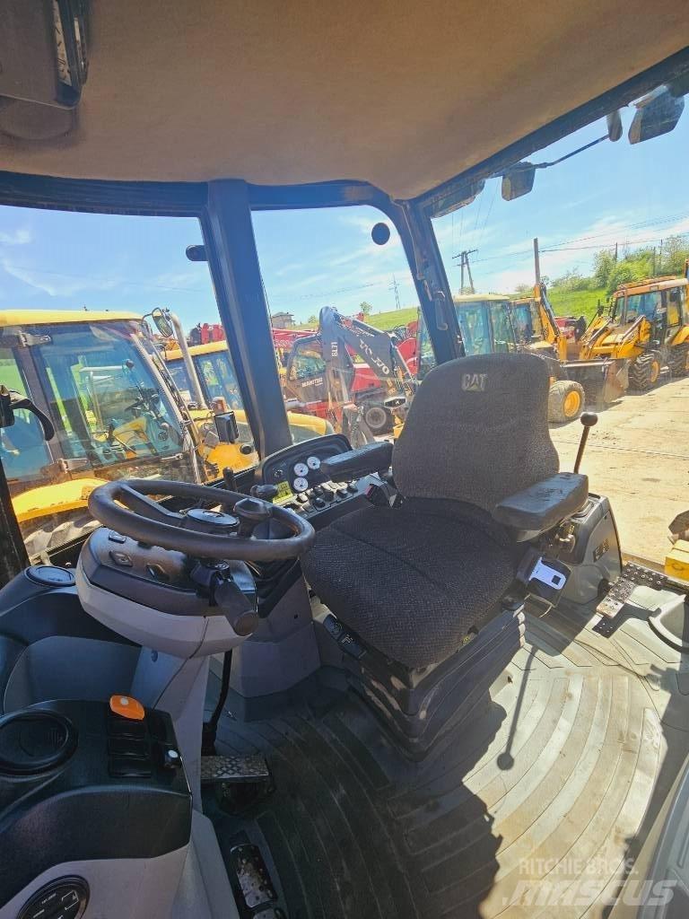 CAT 428 E Koparko-ładowarki