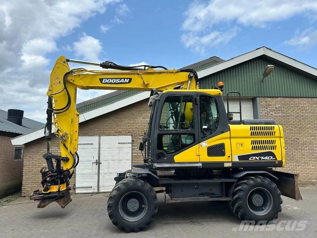 Doosan DX140W-5 Koparki kołowe