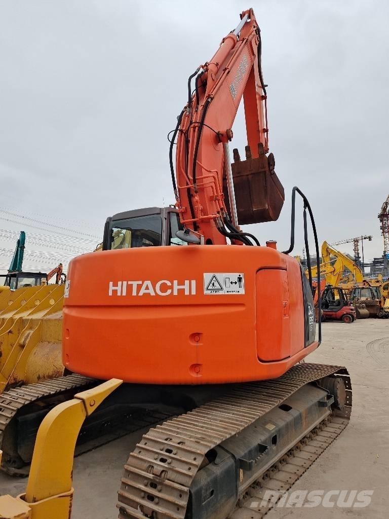 Hitachi ZX 135 US Koparki gąsienicowe