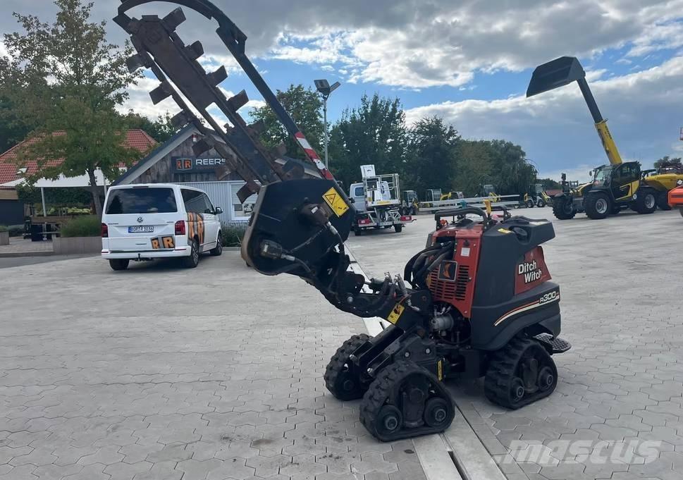 Ditch Witch R300 Wozidła gąsienicowe