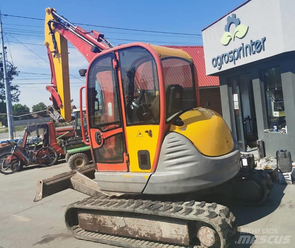 JCB 8050 Minikoparki