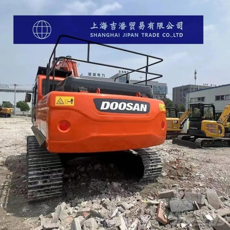 Doosan DX 300 Koparki gąsienicowe