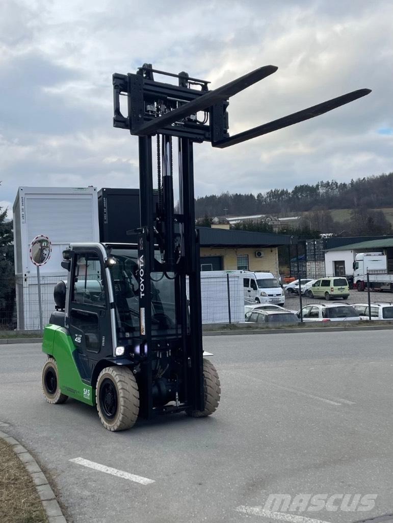 Toyota FVA450 Wózki LPG