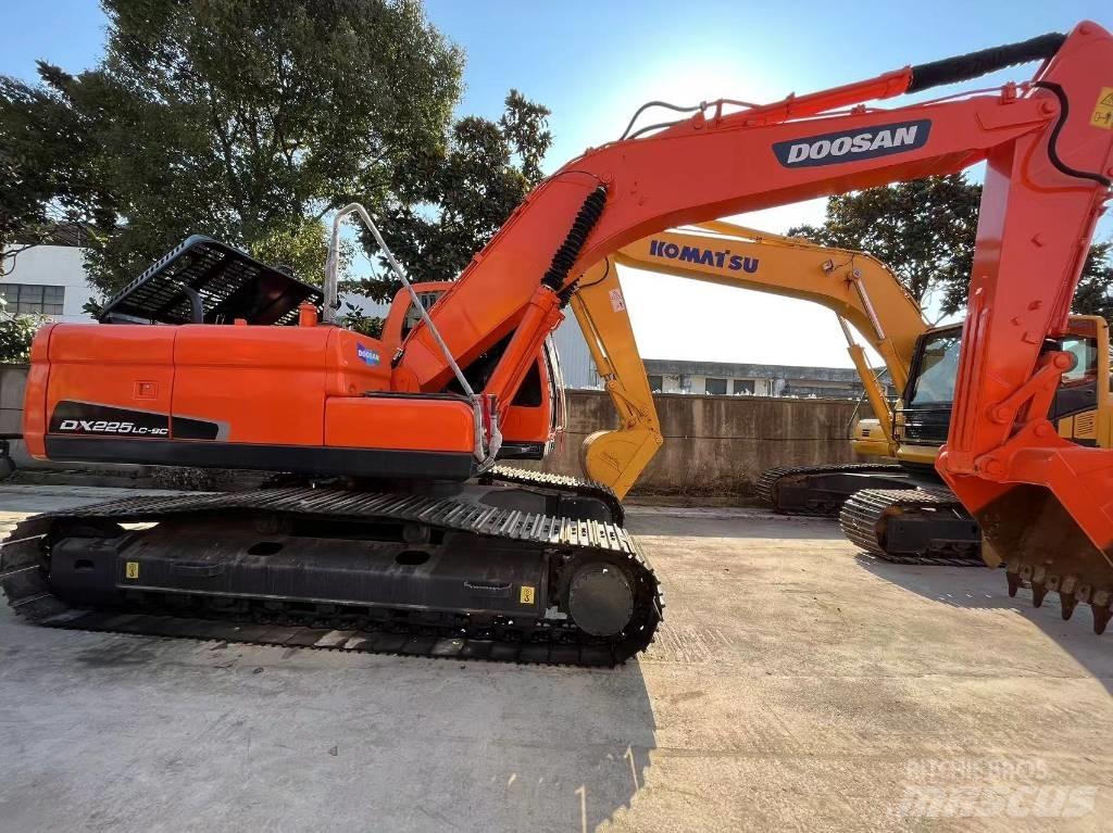 Doosan DX 225LC-9C Koparki gąsienicowe