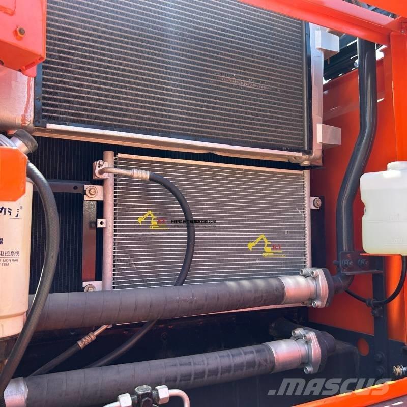 Doosan DX225-9C Koparki gąsienicowe