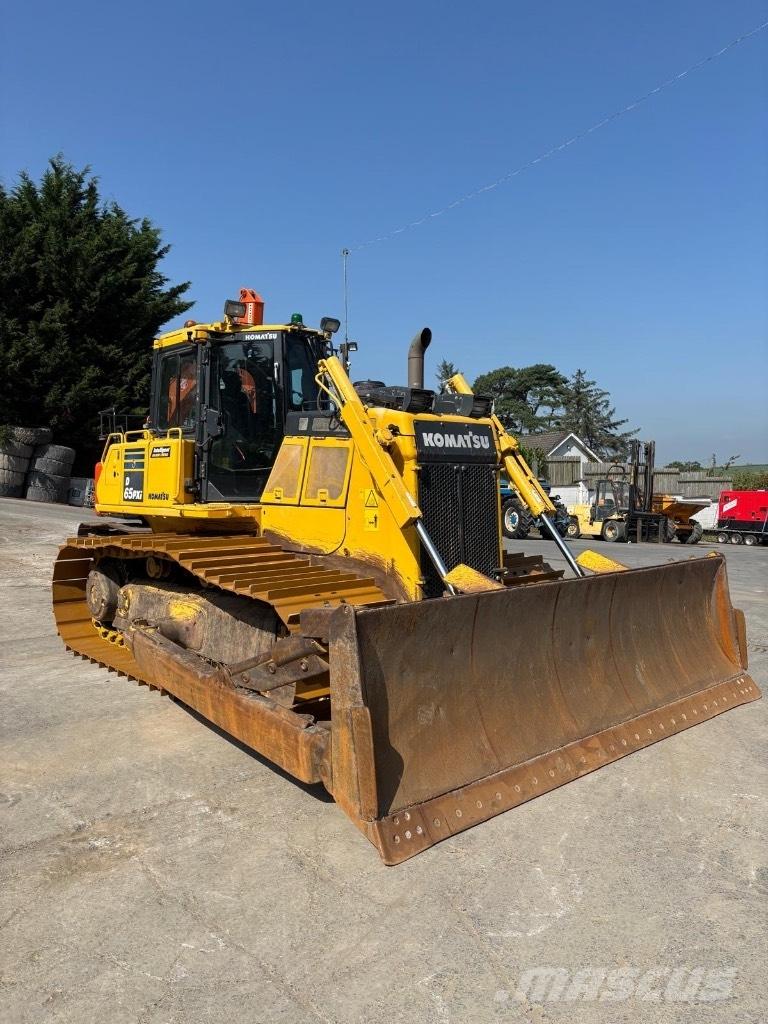 Komatsu D 65 PXi-18 Spycharki gąsienicowe