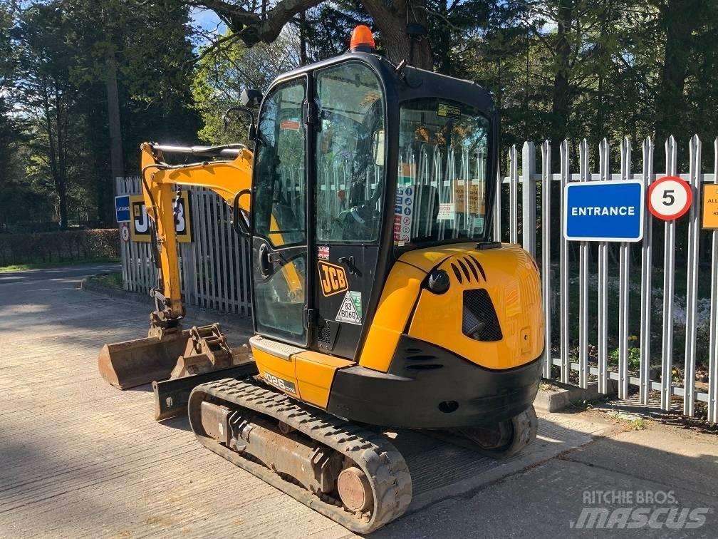 JCB 8026 CTS Minikoparki