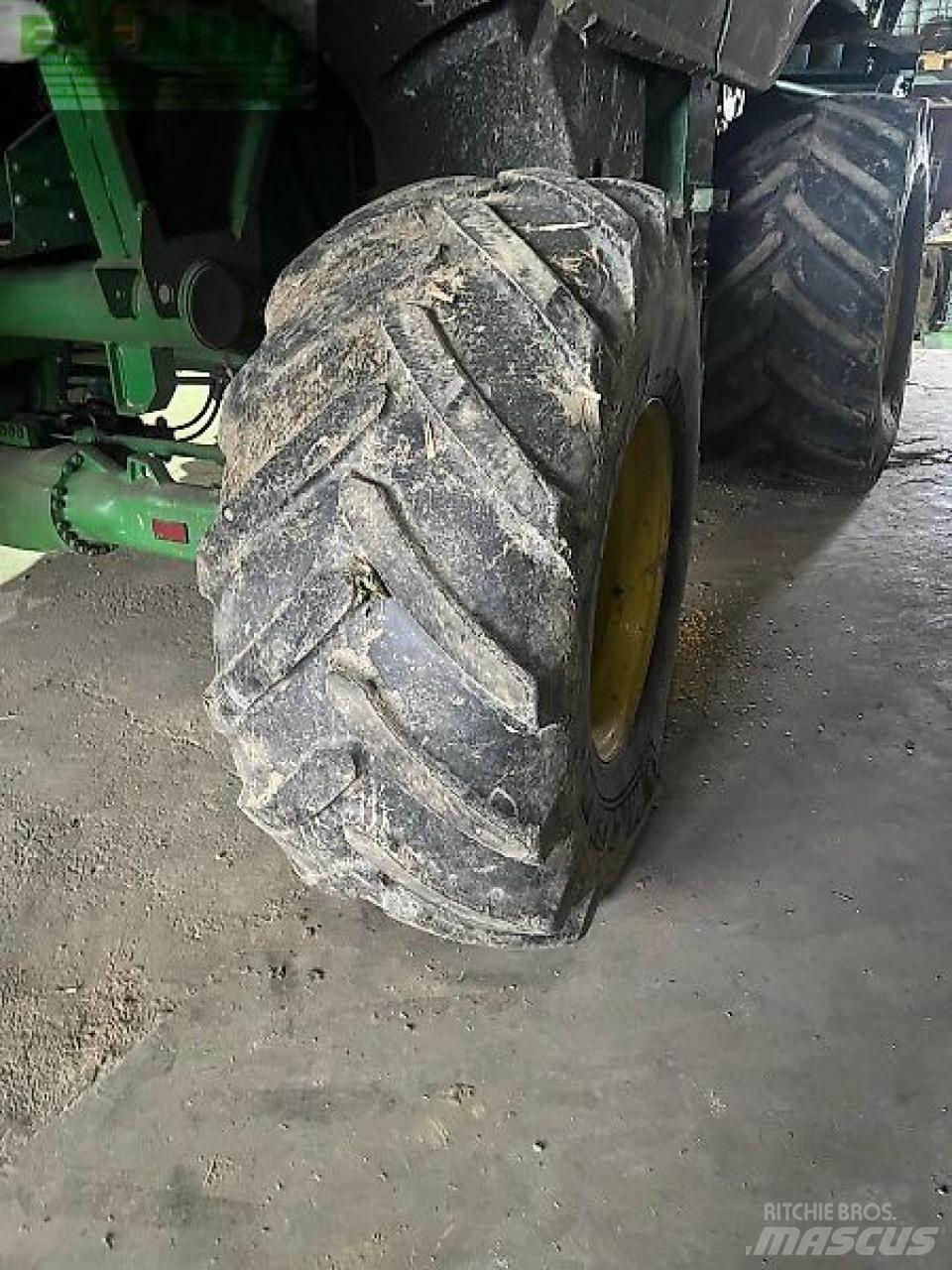 John Deere t670 Kombajny zbożowe