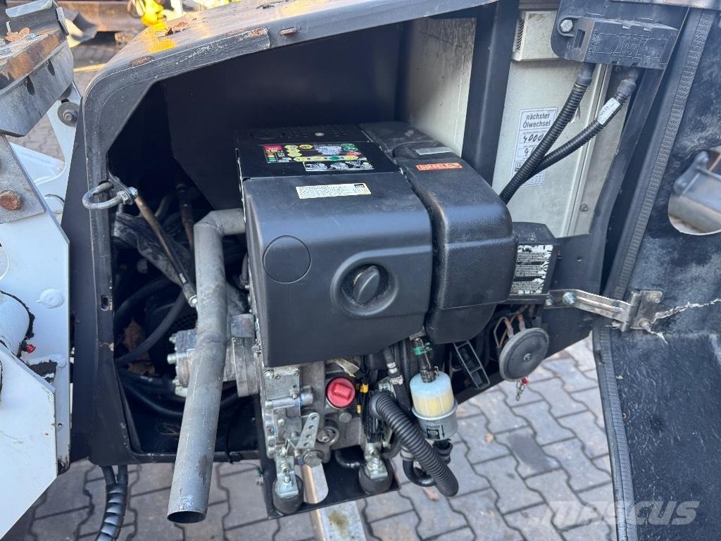 Dino 160 XT Podnośniki na przyczepach