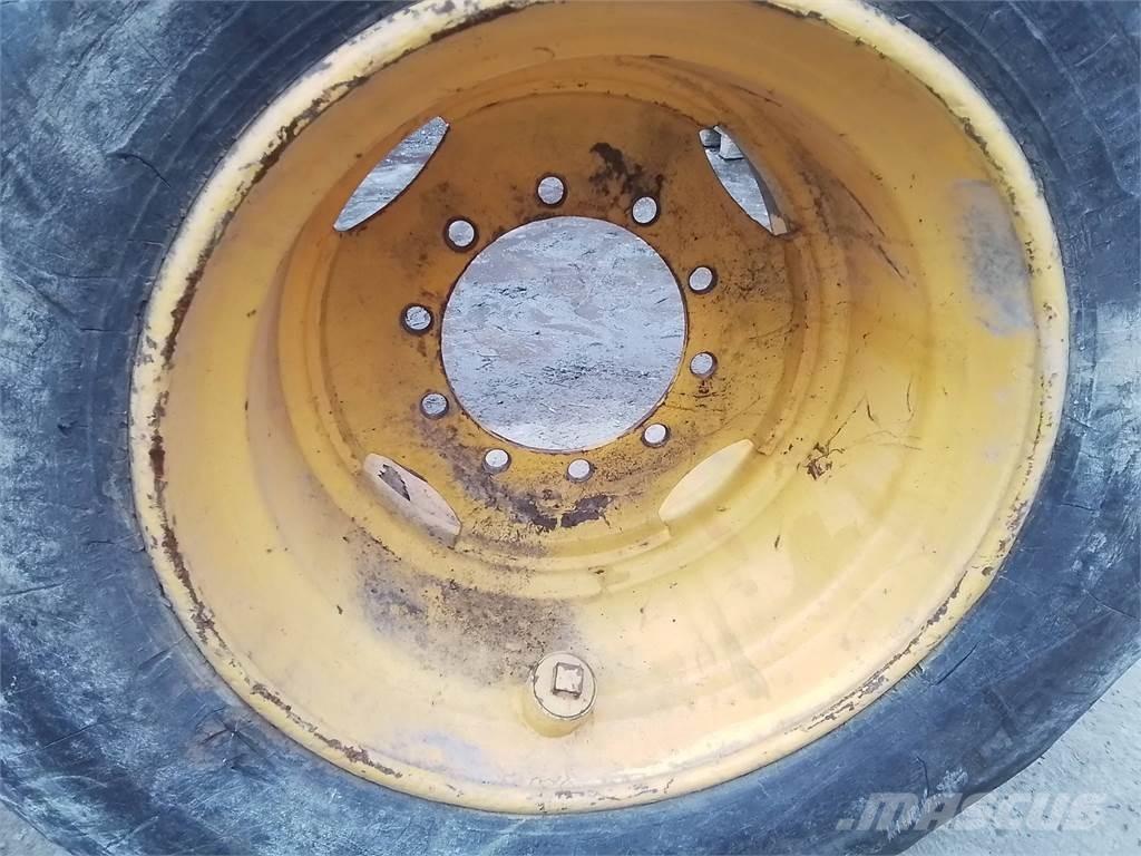 Ösa 250 20x26,5 Opony, koła i felgi