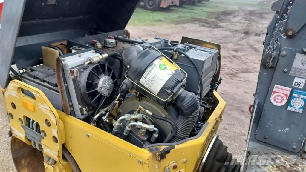 Bomag BW 100 AD-3 Walce dwubębnowe