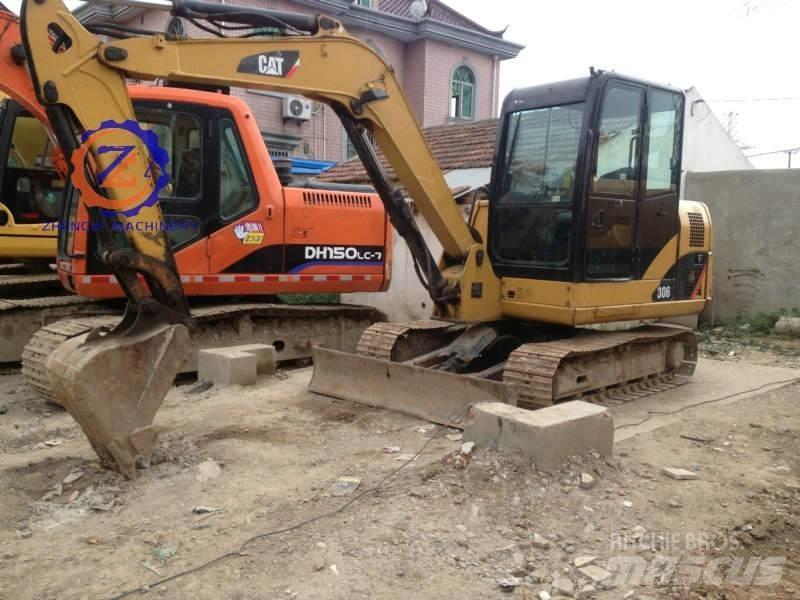 CAT 306 Minikoparki