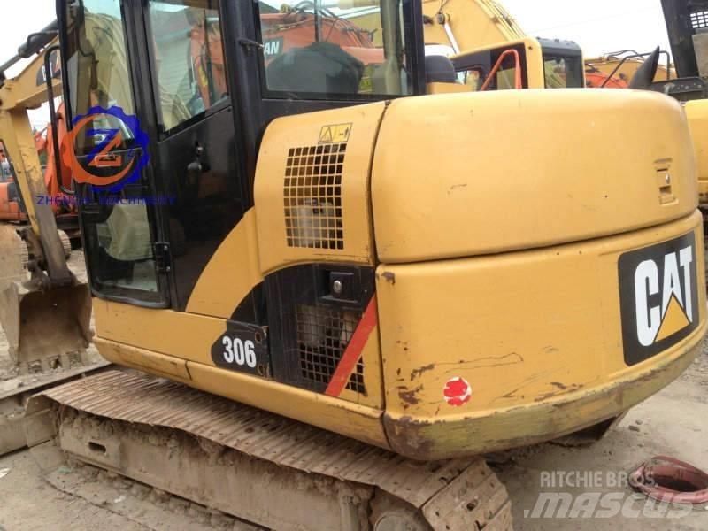 CAT 306 Minikoparki