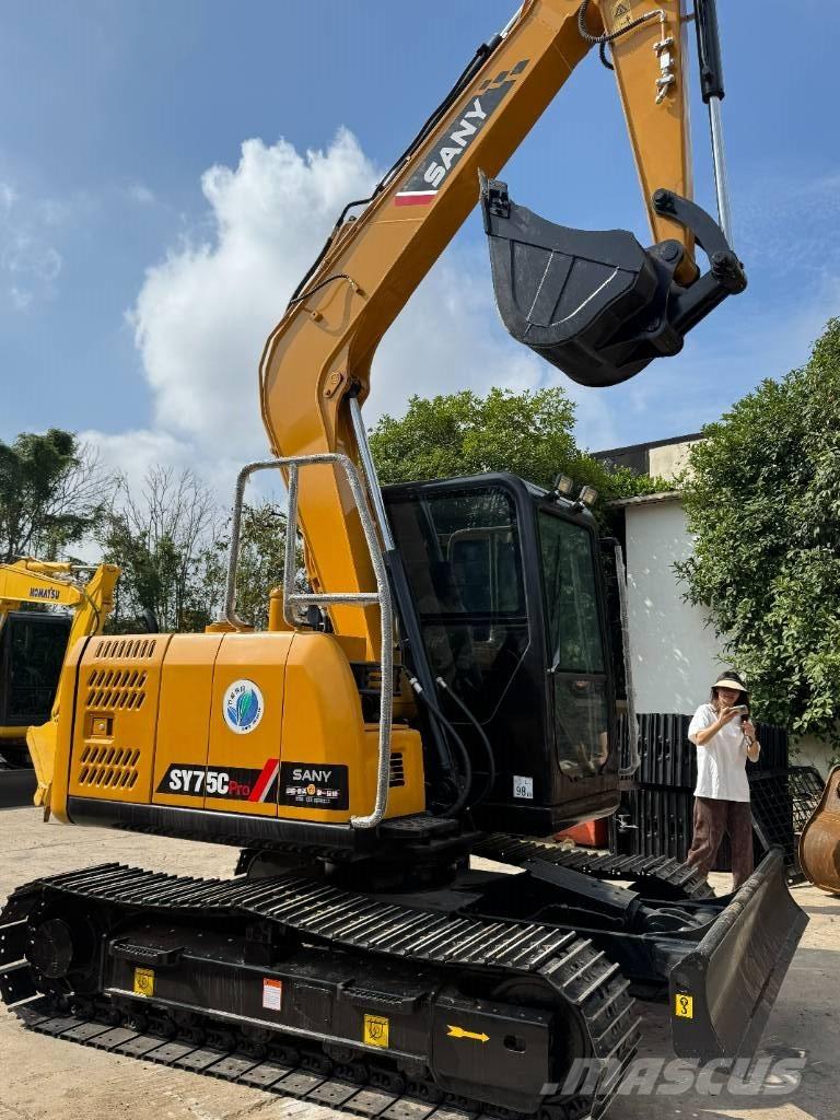 Sany SY75C Minikoparki