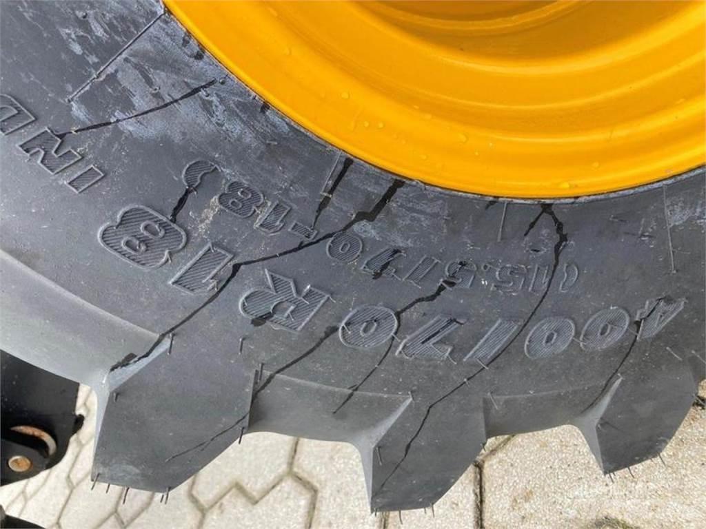 JCB 407 Ładowarki kołowe