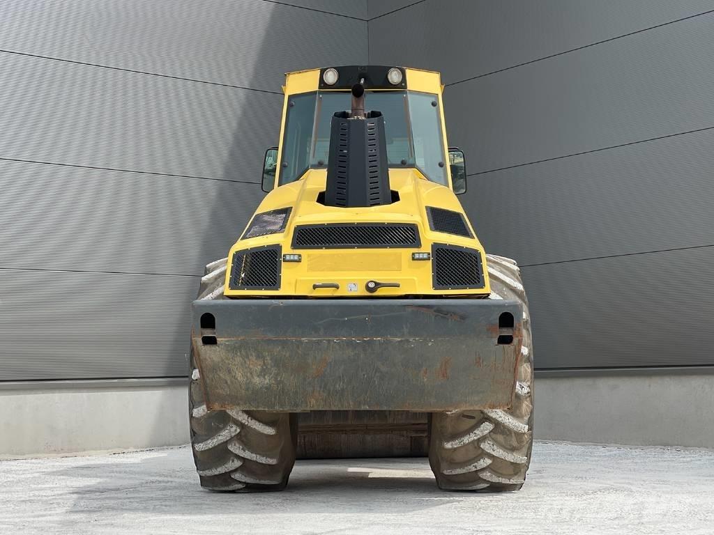 Bomag BW 216 DH-4i Walce jednobębnowe