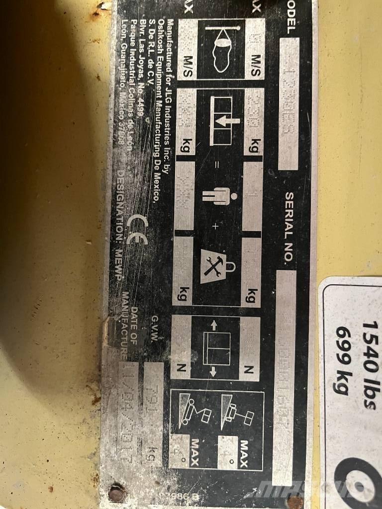 JLG 1230 ES Podnośniki masztowe