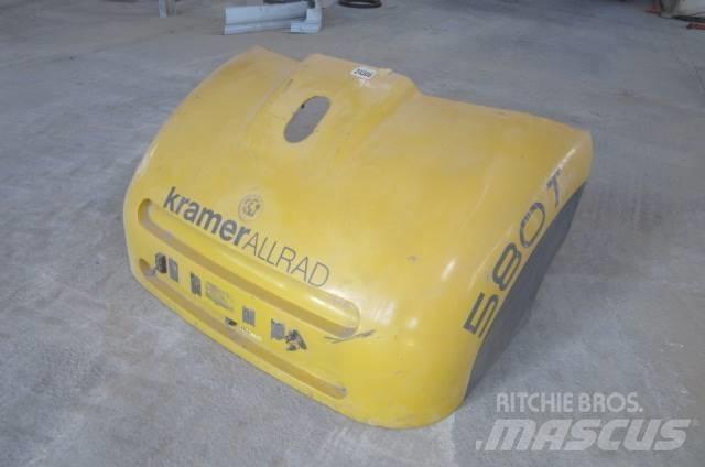 Kramer 580T Kabiny i wnętrze