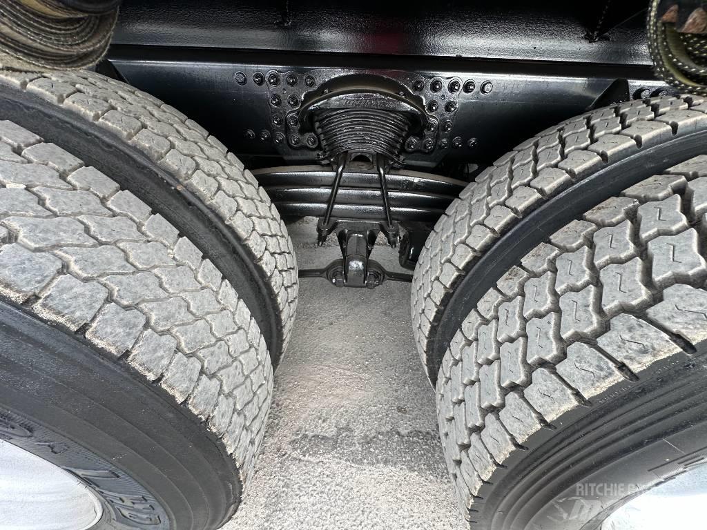 Freightliner M2 Ciężarówki typu Platforma / Skrzynia