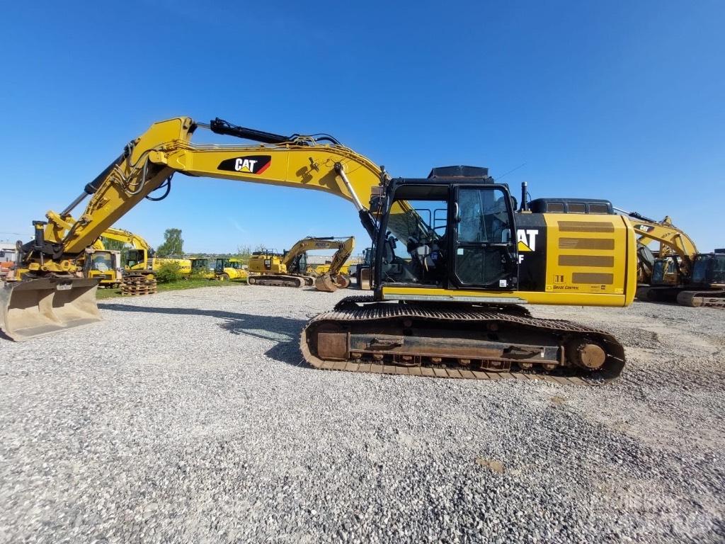 CAT 326 F L Koparki gąsienicowe