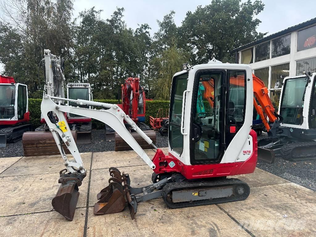 Takeuchi TB 216 Minikoparki
