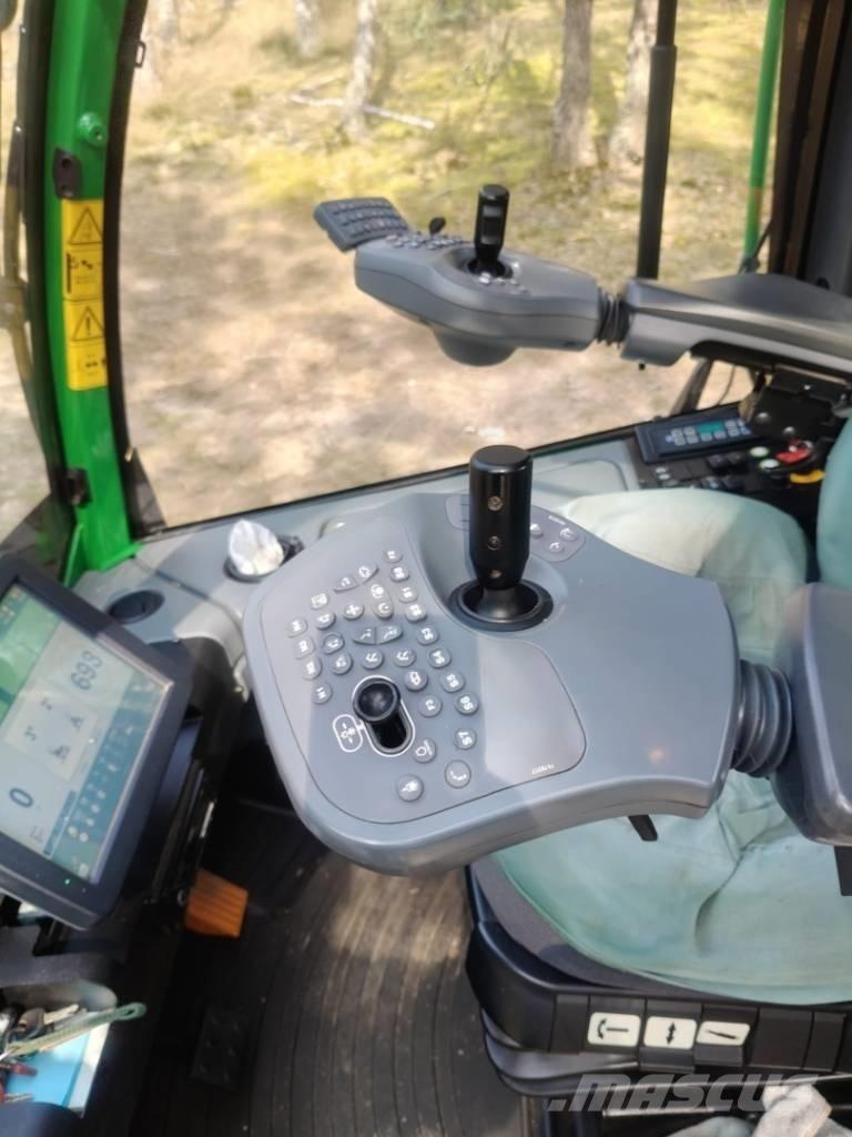 John Deere 1270 G Harwestery