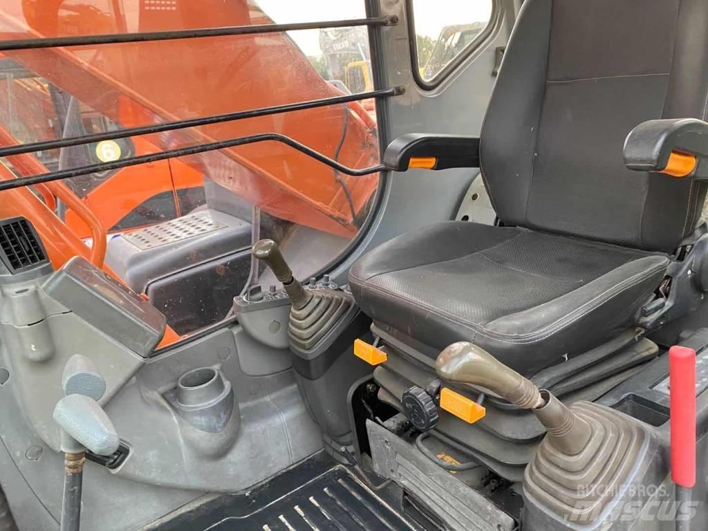 Hitachi ZX 210 Koparki gąsienicowe