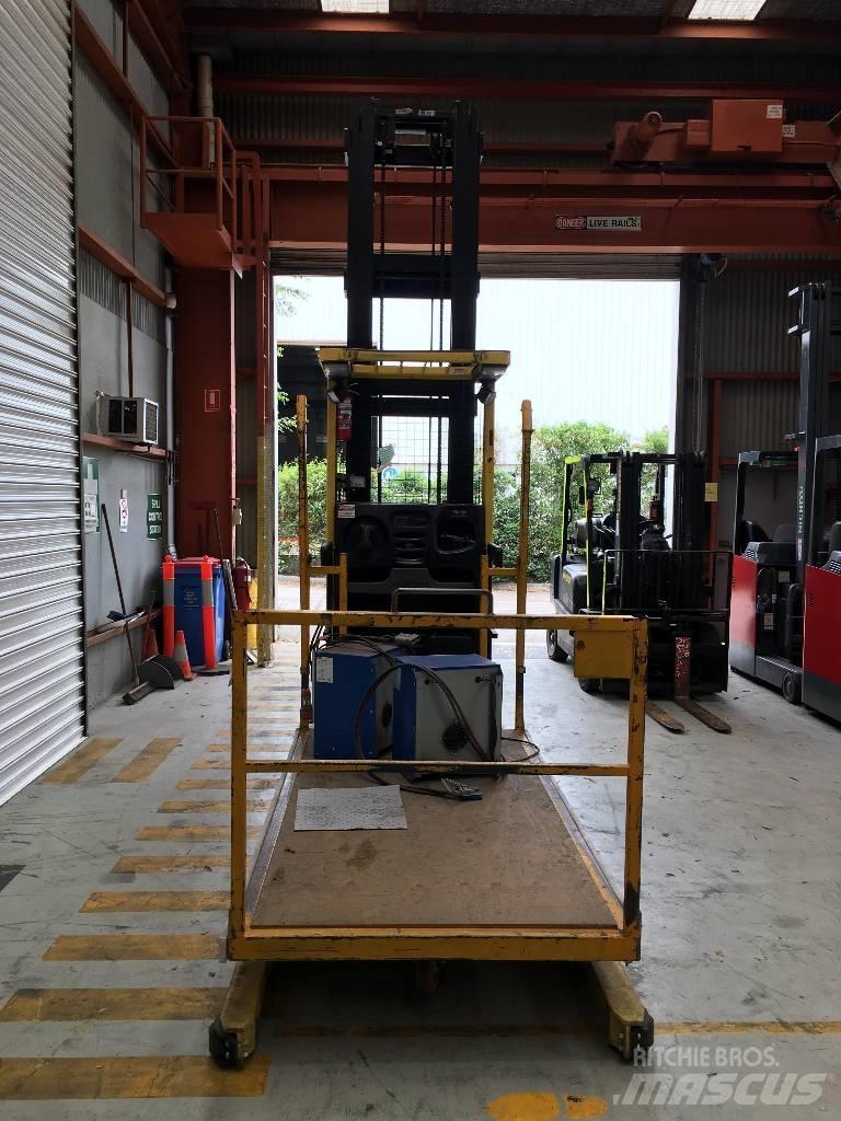 Hyster R30XMF3 Wózki kompletacyjne wysoko unoszące