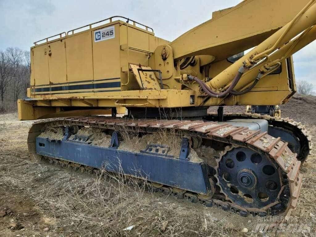 CAT 245 Koparki gąsienicowe