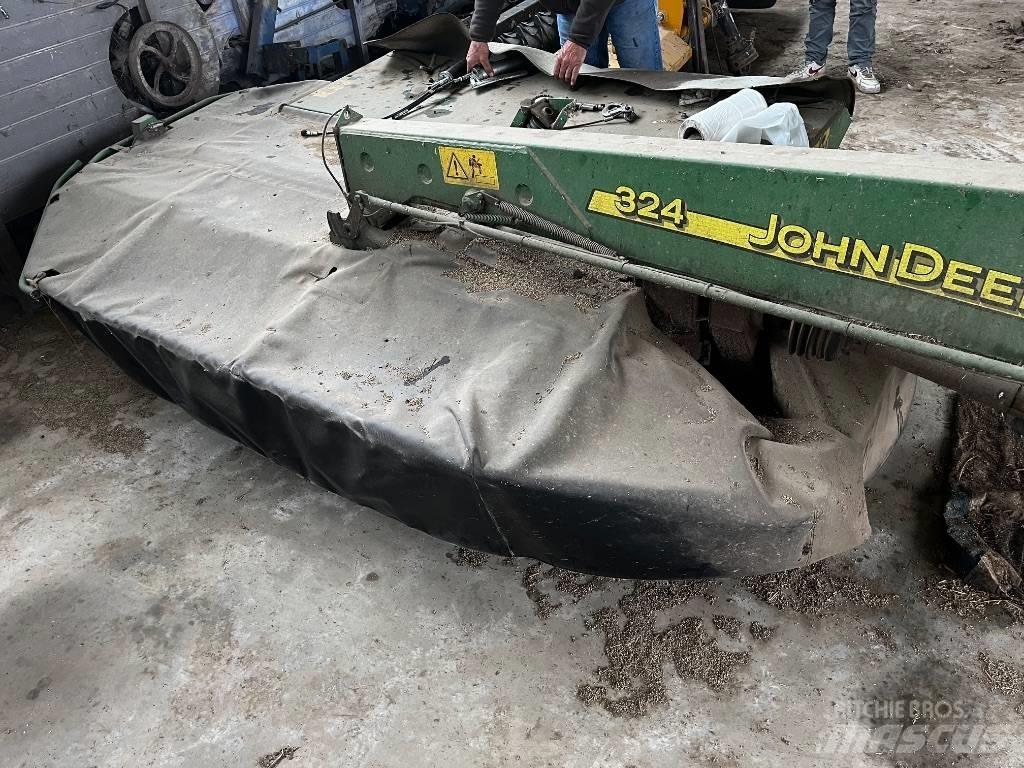 John Deere CC0324 Kosiarki ze wstępną obróbka paszy