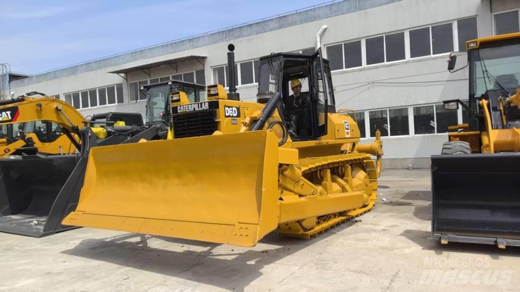 CAT D 6 D Spycharki gąsienicowe