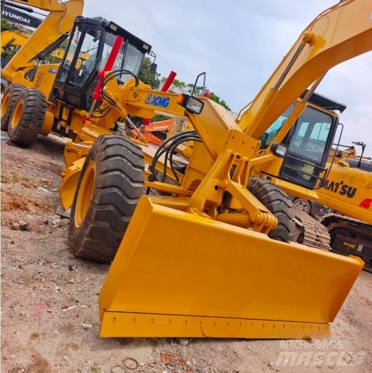 XCMG GR 215 Równiarki