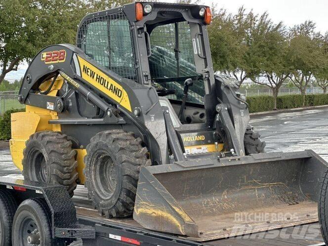 New Holland L 228 Ładowarki burtowe