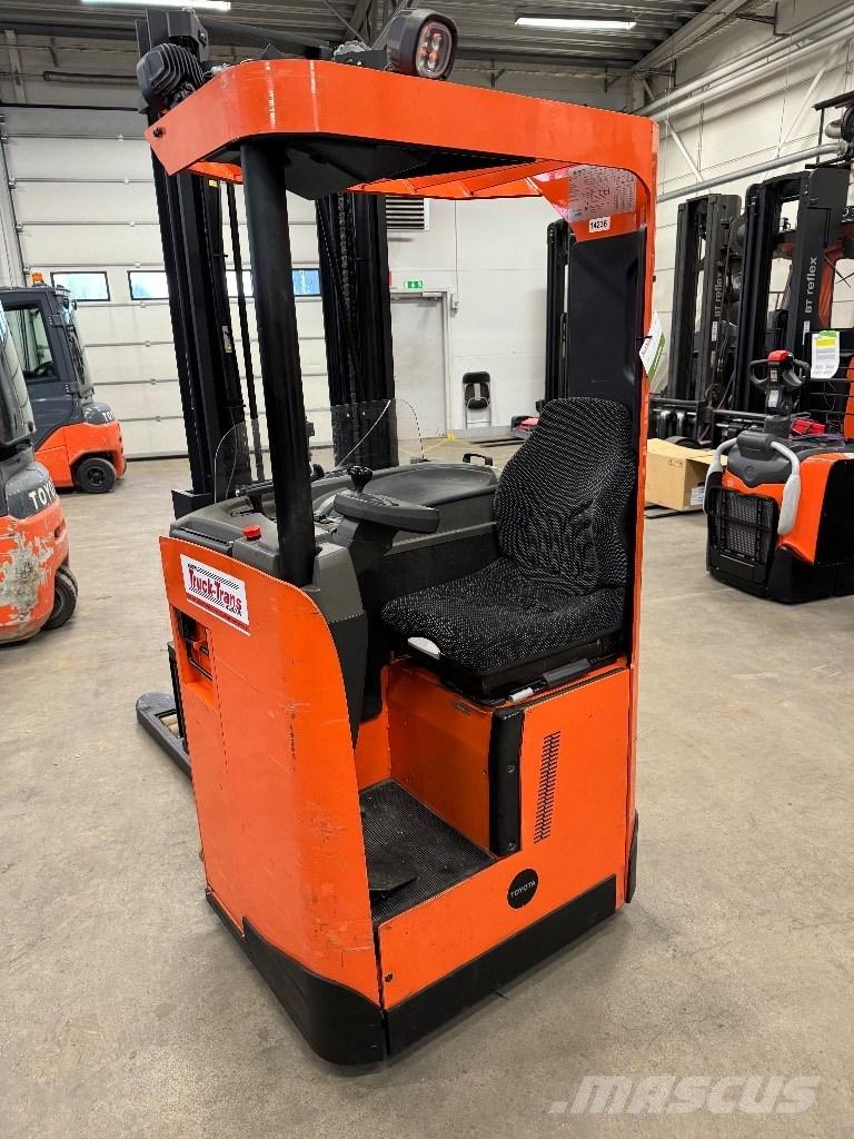 Toyota SRE135L Samojezdne maszyny do załadunku