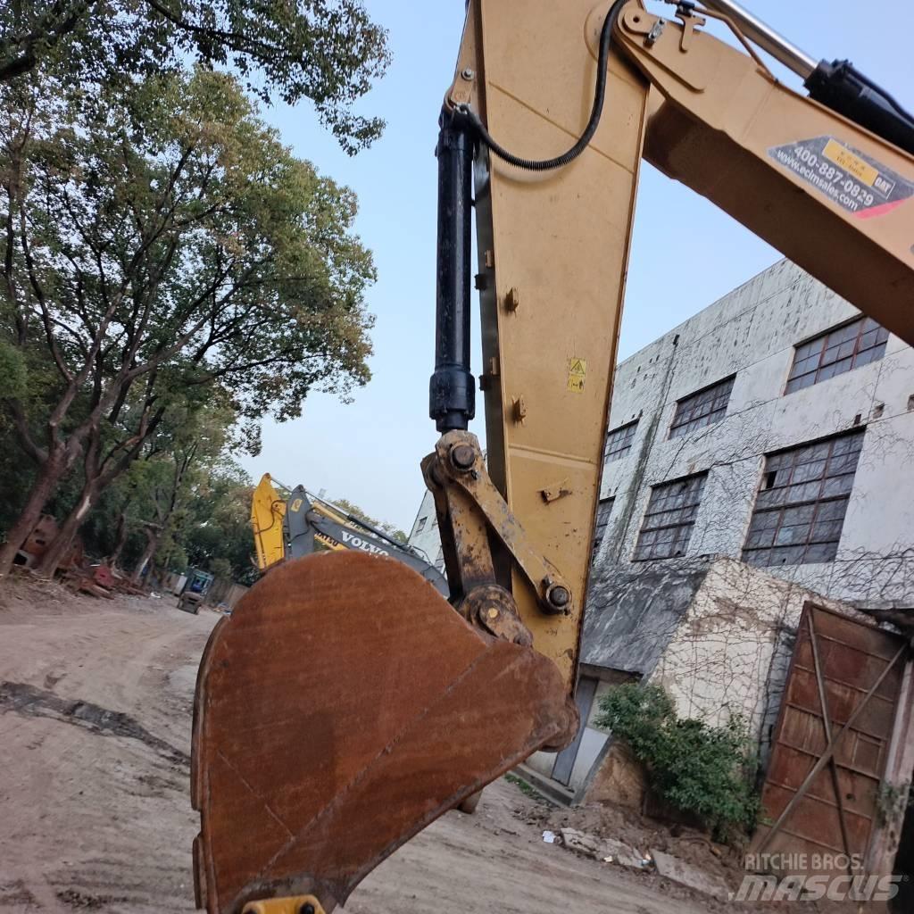 CAT 330GC Koparki gąsienicowe