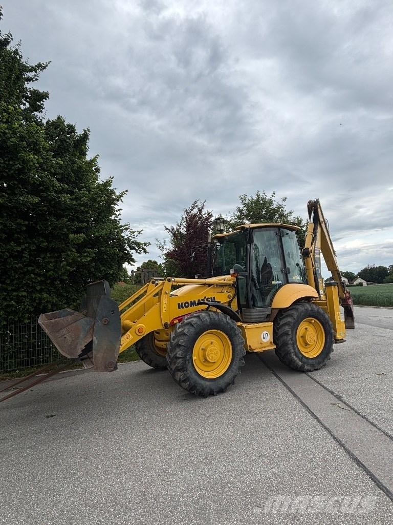 Komatsu WB 97 S Koparko-ładowarki