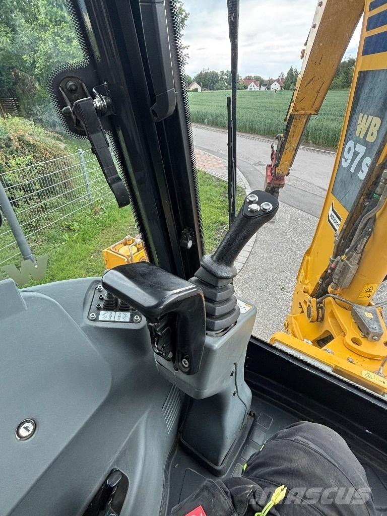 Komatsu WB 97 S Koparko-ładowarki