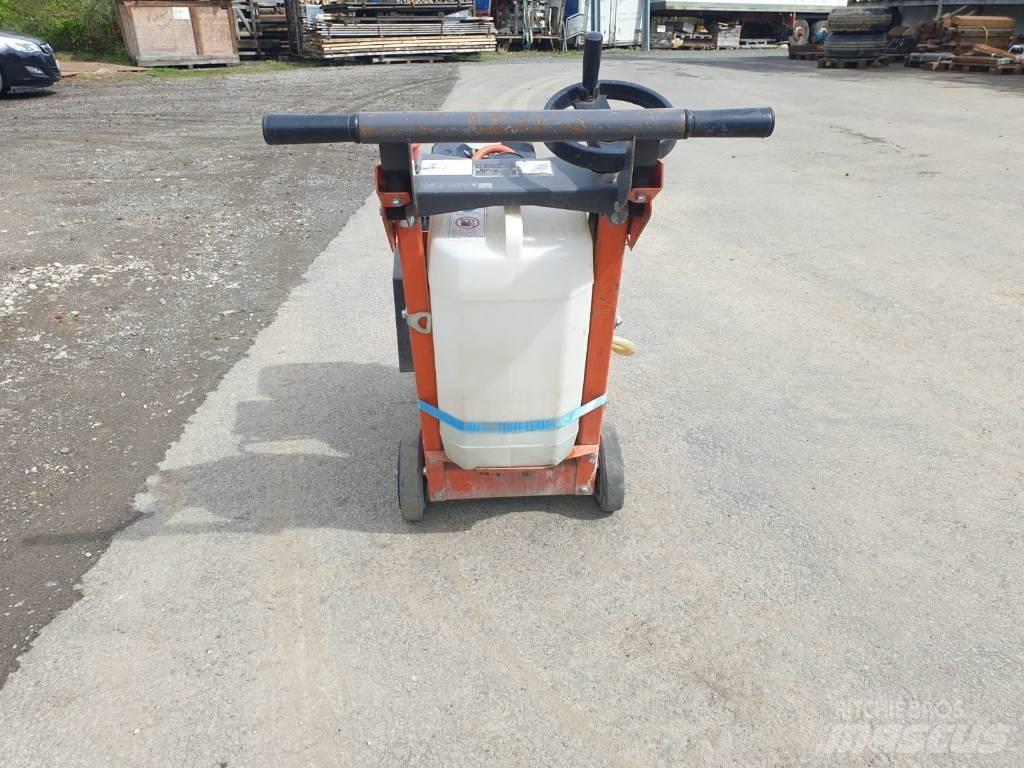 Husqvarna FS 400 LV Maszyny budowlane - Inne