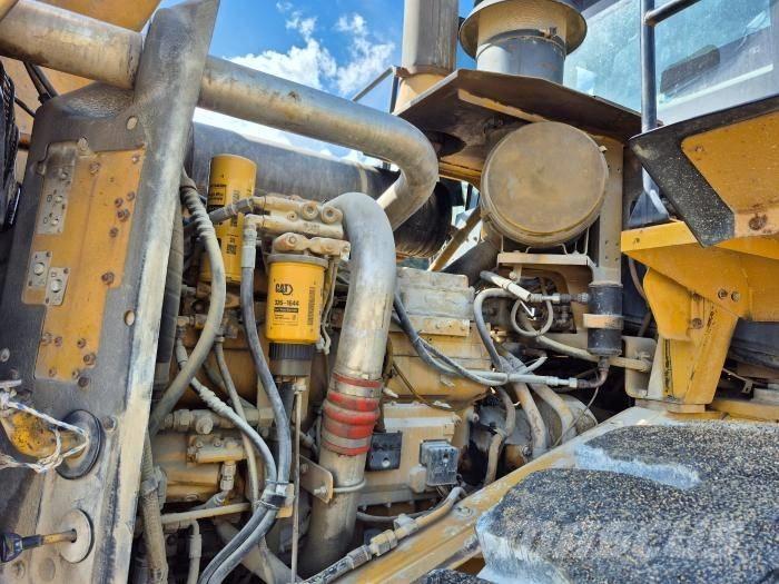 CAT 966G-2 Ładowarki kołowe