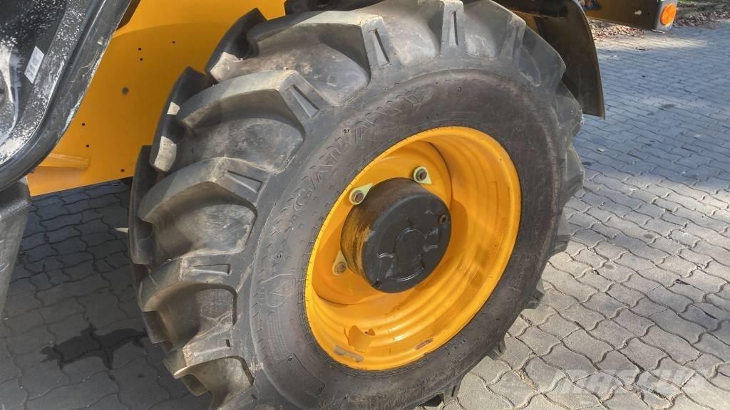 JCB 535 V 125 Ładowarki teleskopowe