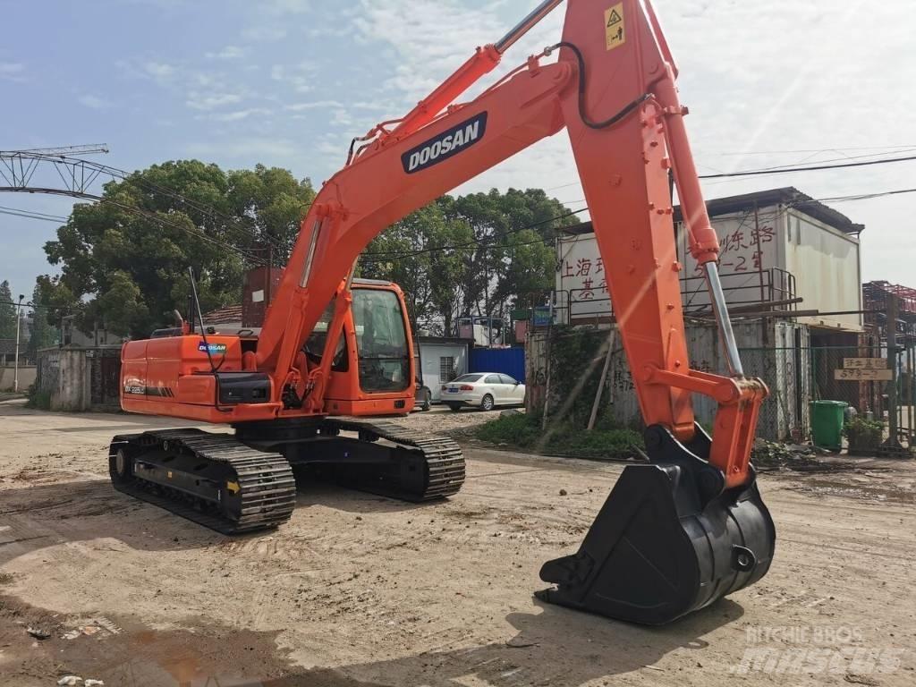 Doosan DX 225 LC Koparki gąsienicowe