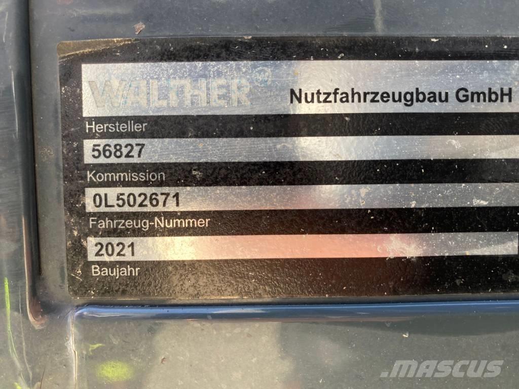 DAF LF210 Samochody ciężarowe ze skrzynią zamkniętą