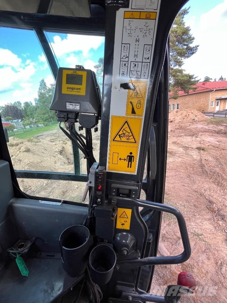 Komatsu PC138US-11 Koparki gąsienicowe
