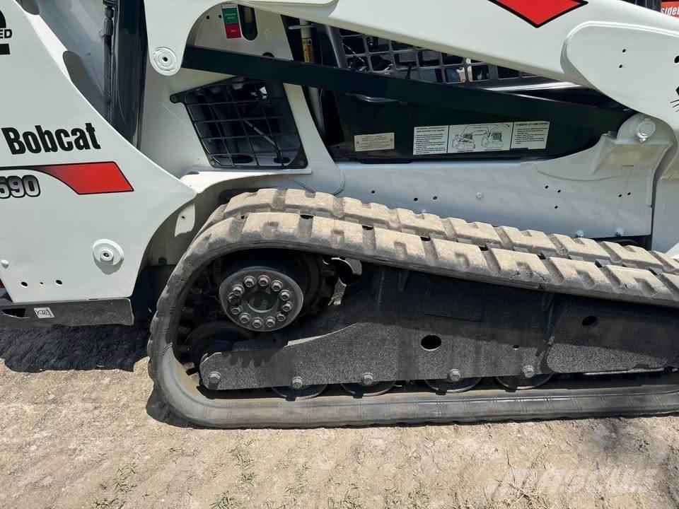 Bobcat T 590 Ładowarki burtowe