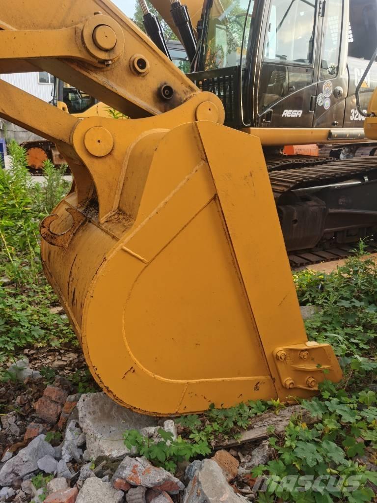 Komatsu PC 220-7 Koparki gąsienicowe