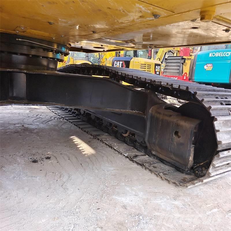 Komatsu PC 220-8 Koparki gąsienicowe