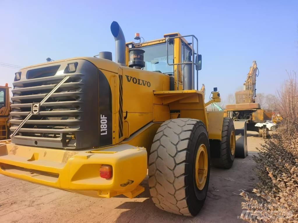 Volvo L 180 F Ładowarki kołowe