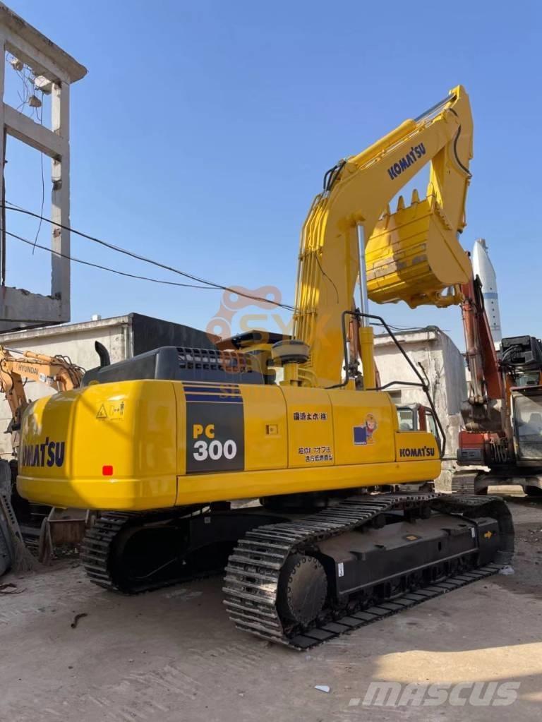 Komatsu PC 300 Koparki gąsienicowe